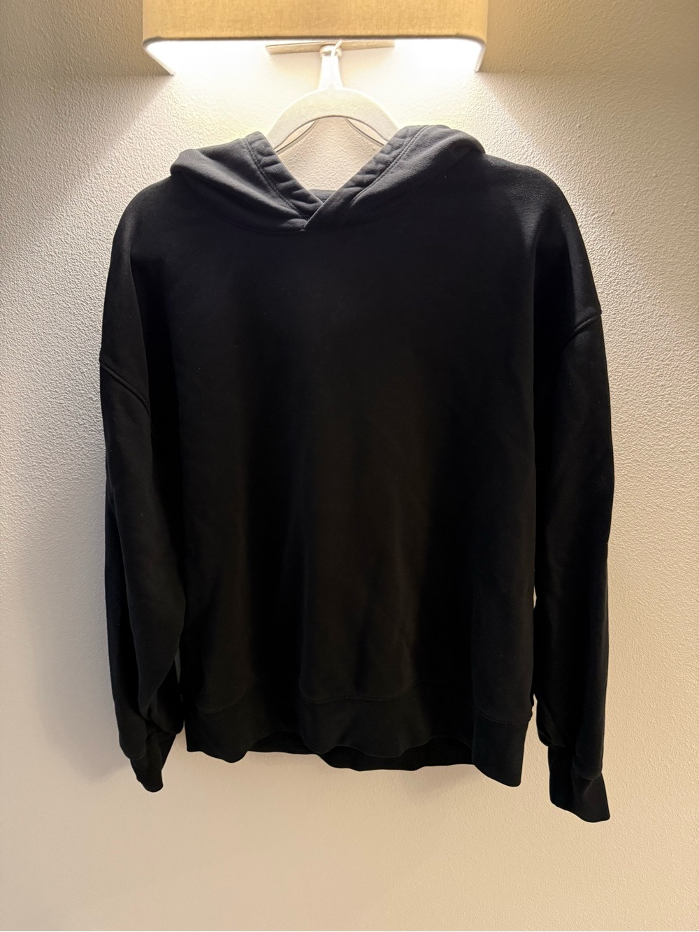 American Eagle Women’s Everyday Luxe Black Hoodie Sweatshirt Sz M - Picture 2 of 4